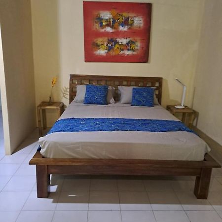 Shalana Homestay- Formerly Teka Teki House 세미냑 외부 사진