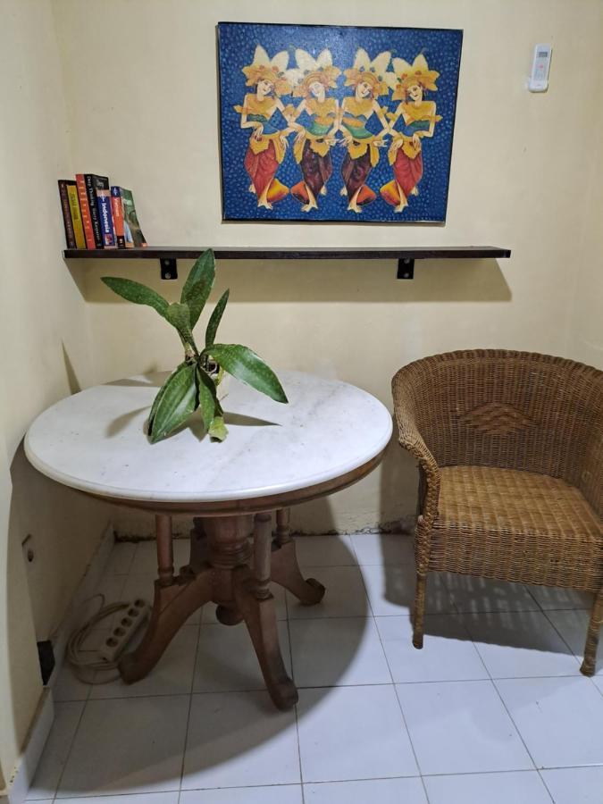 Shalana Homestay- Formerly Teka Teki House 세미냑 외부 사진