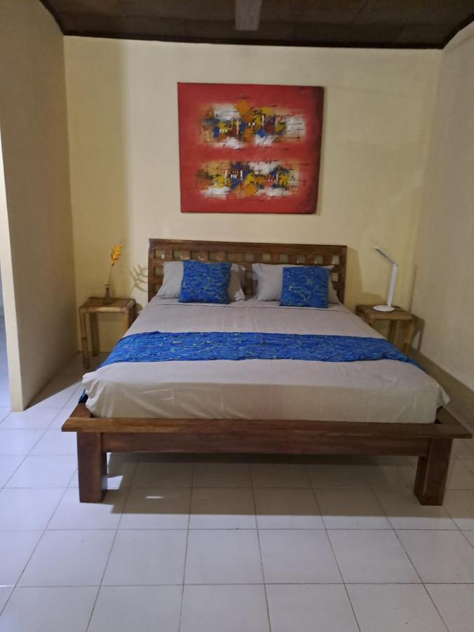 Shalana Homestay- Formerly Teka Teki House 세미냑 외부 사진