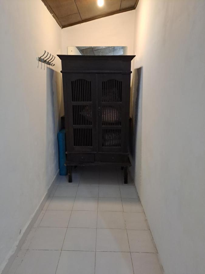 Shalana Homestay- Formerly Teka Teki House 세미냑 외부 사진