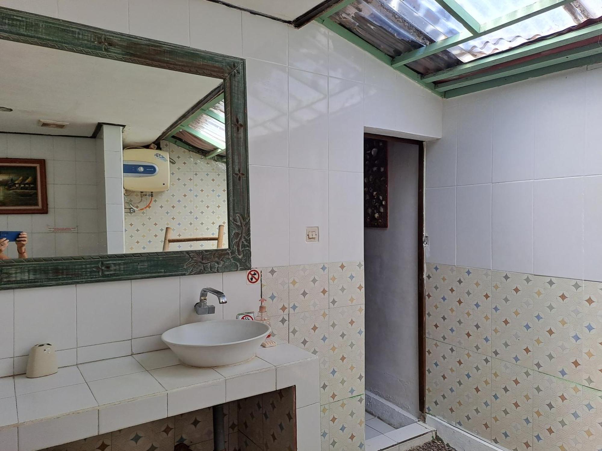 Shalana Homestay- Formerly Teka Teki House 세미냑 외부 사진