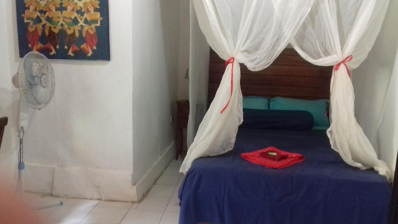 Shalana Homestay- Formerly Teka Teki House 세미냑 외부 사진