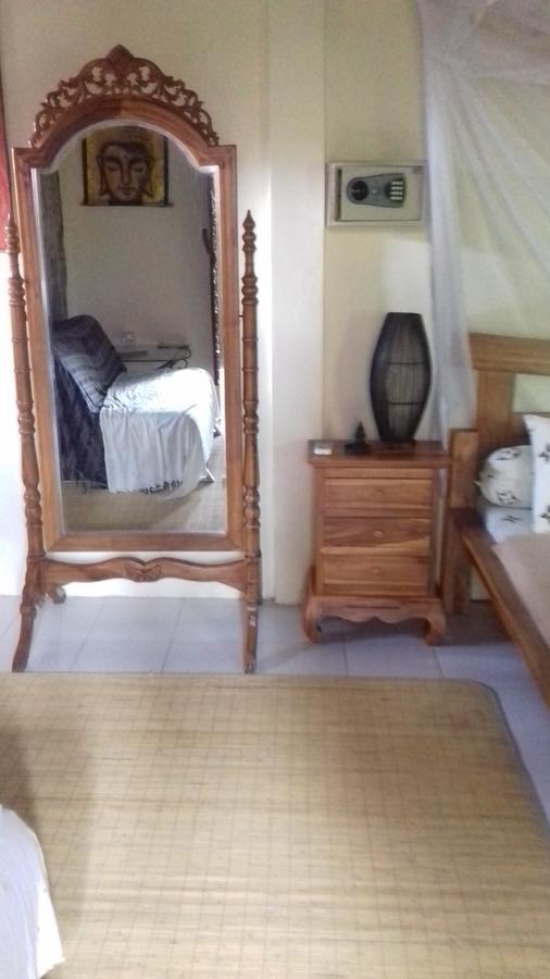 Shalana Homestay- Formerly Teka Teki House 세미냑 외부 사진
