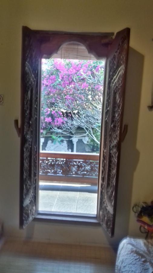 Shalana Homestay- Formerly Teka Teki House 세미냑 외부 사진